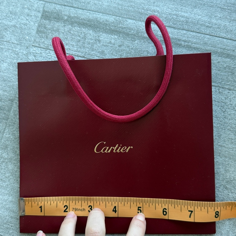 Authentic Cartier white box and red bag - Picture 7 of 8